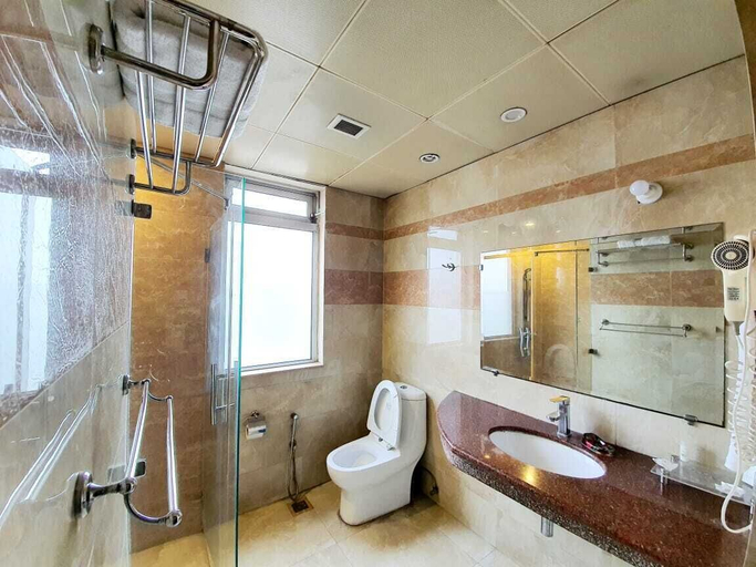 Bathroom 5, Shalimar Tower Hotel Lahore, Lahore