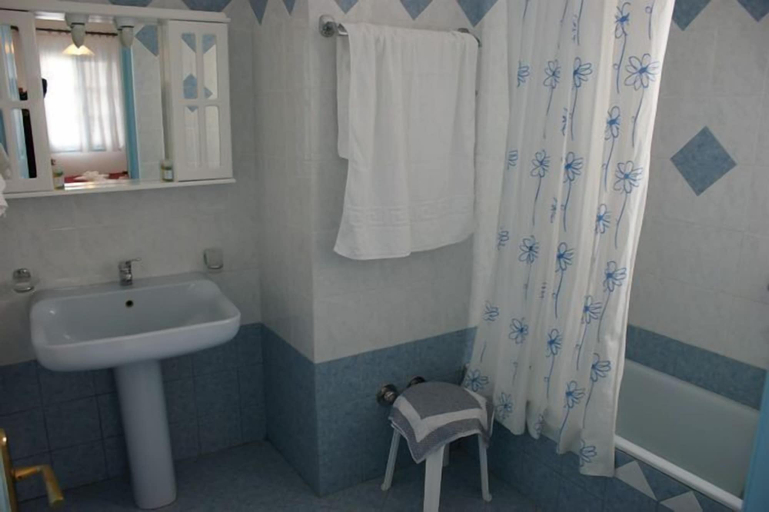 Bathroom, Old Town Pension, South Aegean