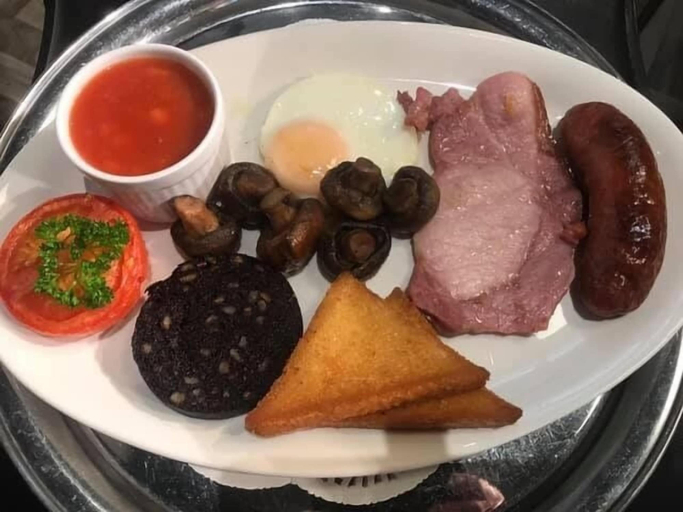 Food & Drinks 5, Raffles Hotel, Blackpool