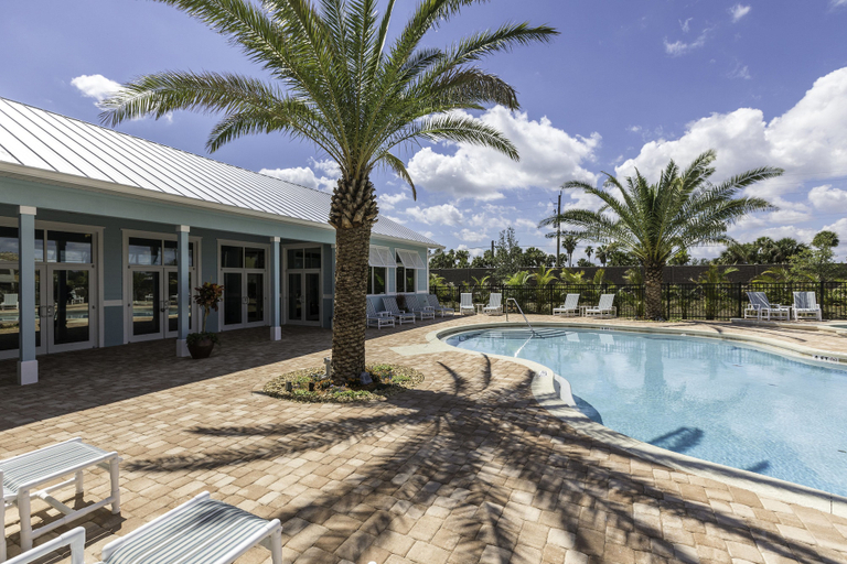 Sport & Beauty 2, Cape Crossing Resort & Marina, Brevard