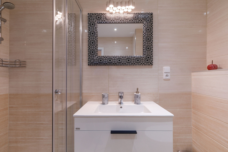 Bathroom 4, Apartments Menuet, Karlovy Vary
