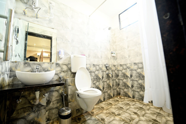 Bathroom, TGI Insignia Resort & Villa's, Bhopal