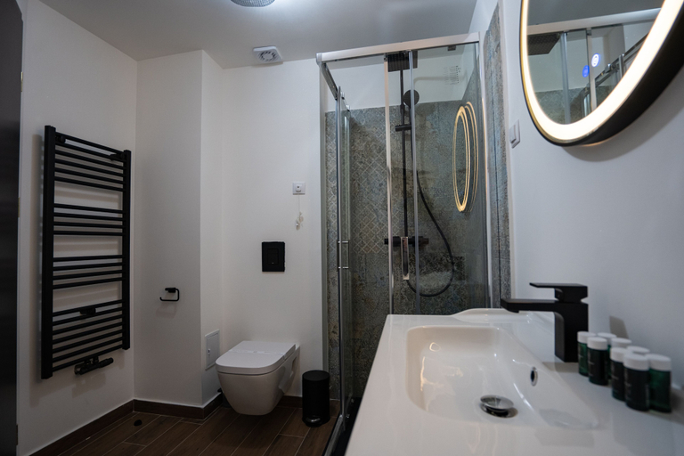 Bathroom 3, Hotel Cristal, Cluj-napoca