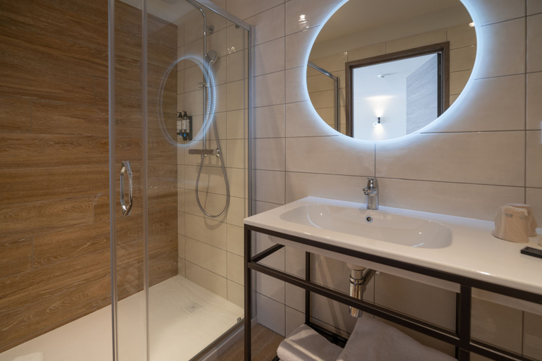 Bathroom 4, Residence Saletta Mare, Haute-Corse