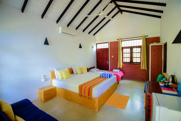 Bedroom 3, Randoni Villa, Katana