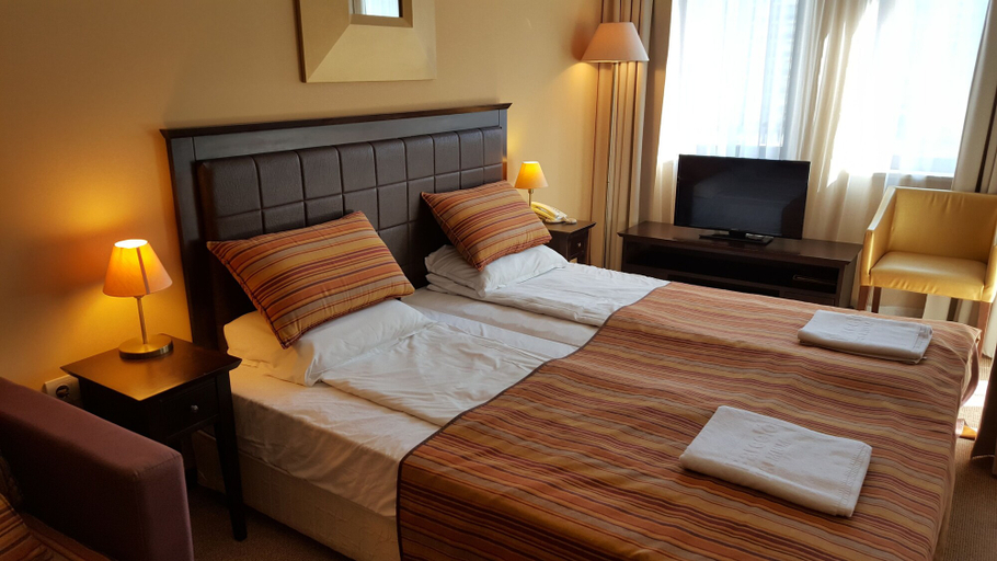 Bedroom 3, Sandapart Royal Beach Apartments, Nesebar