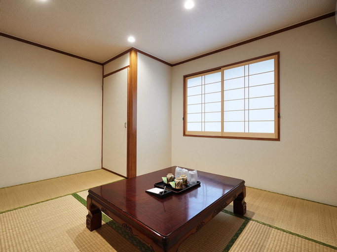 Bedroom 2, Enagic Hotel Yamaichi, Naha