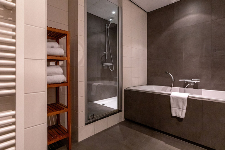 Bathroom 5, Boshotel Vlodrop, Roerdalen
