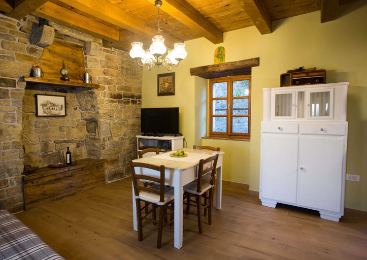 Others 5, Apartment Baladur, Oprtalj