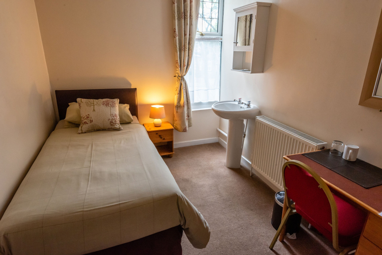 Bedroom 3, Aarondale Guest House, Hartlepool