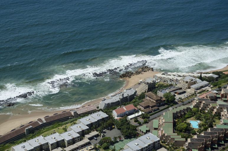 Others 4, B5 Surfside, eThekwini
