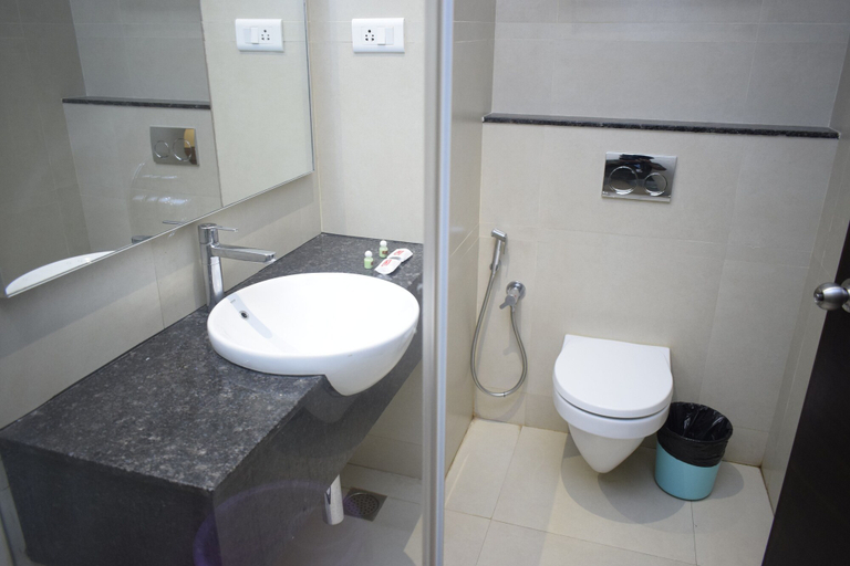 Bathroom 4, Hotel Annamalai, Cuddalore