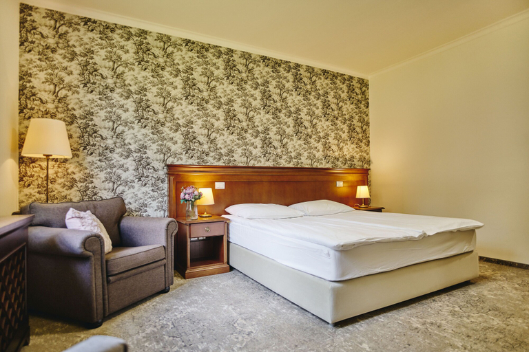 Bedroom 2, Mokrice Castle Estate, Brežice