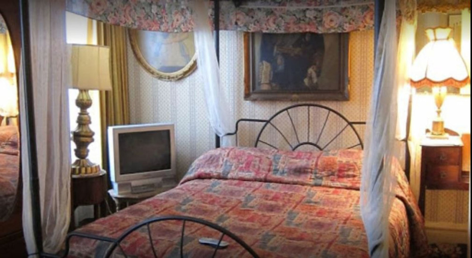Bedroom 2, Pimblett's Downtown Toronto B&B, Toronto