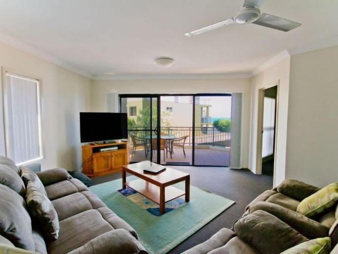 Others 5, The Breakers Yamba, Clarence Valley- Coast