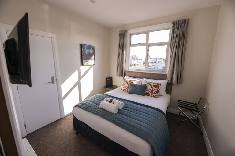 Bedroom 2, The Amberley Hotel, Hurunui