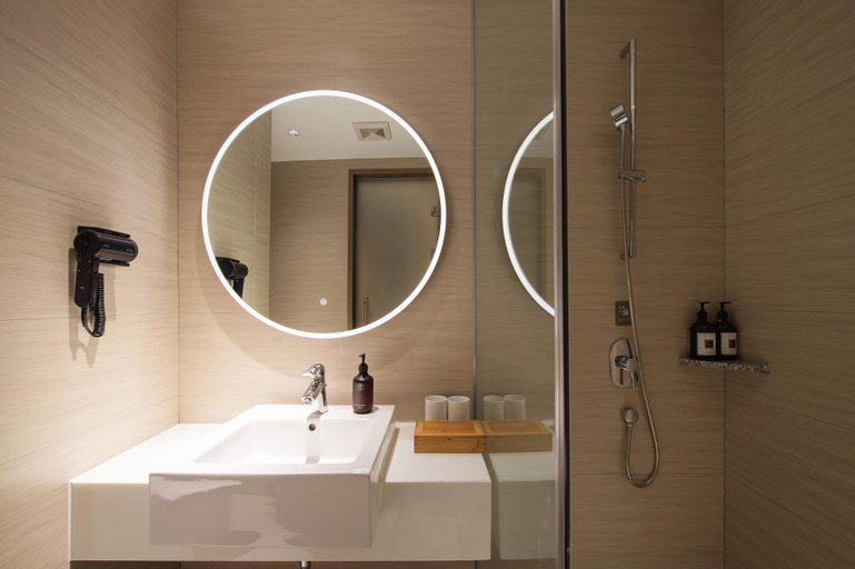 Bathroom 3, Ji Hotel Dalian Xi'an Road, Dalian