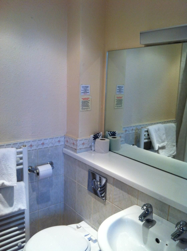 Bathroom 4, Wheatlands Lodge Hotel, York