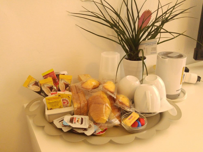 Food & Drinks 4, Lucretia House Affittacamere, Florence