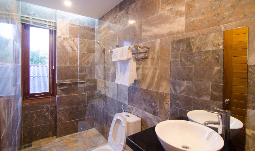 Bathroom 3, Green World Hoi An Villa, Da Nang