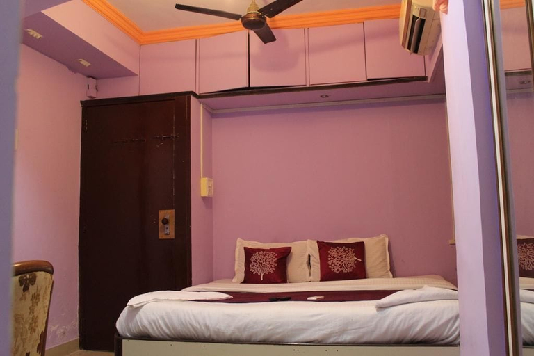 Bedroom 1, Star Suites Hotel, Mumbai Suburban