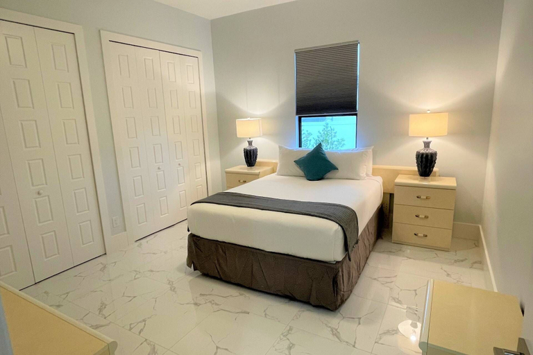 Bedroom 1, 3915 Gulfstream Pkwy, Lee