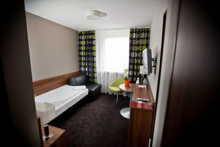 Bedroom 2, Hotel Tarnovia, Tarnów City