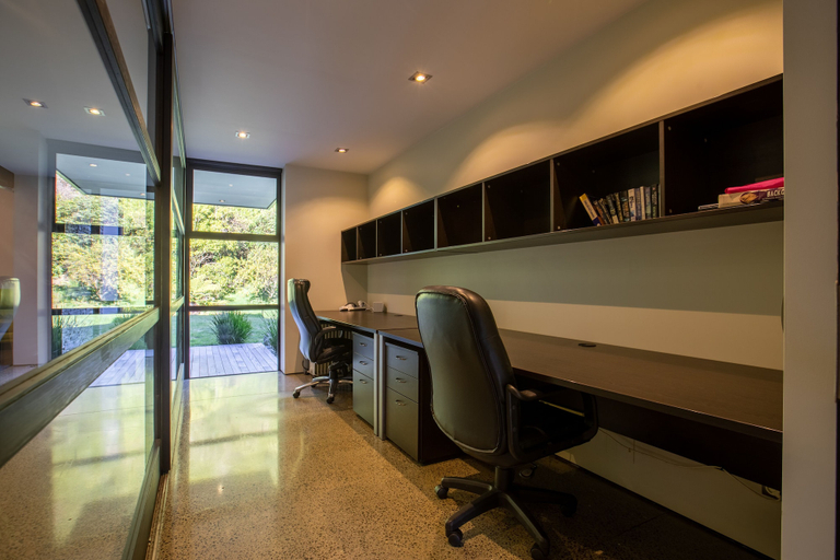 Others 4, Jewel of Akatarawa, Upper Hutt