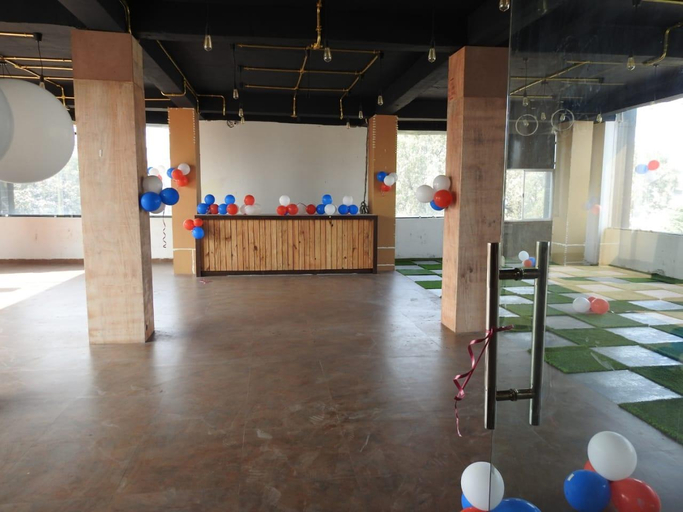Food & Drinks, Hotel Mystic Moment, Nawada