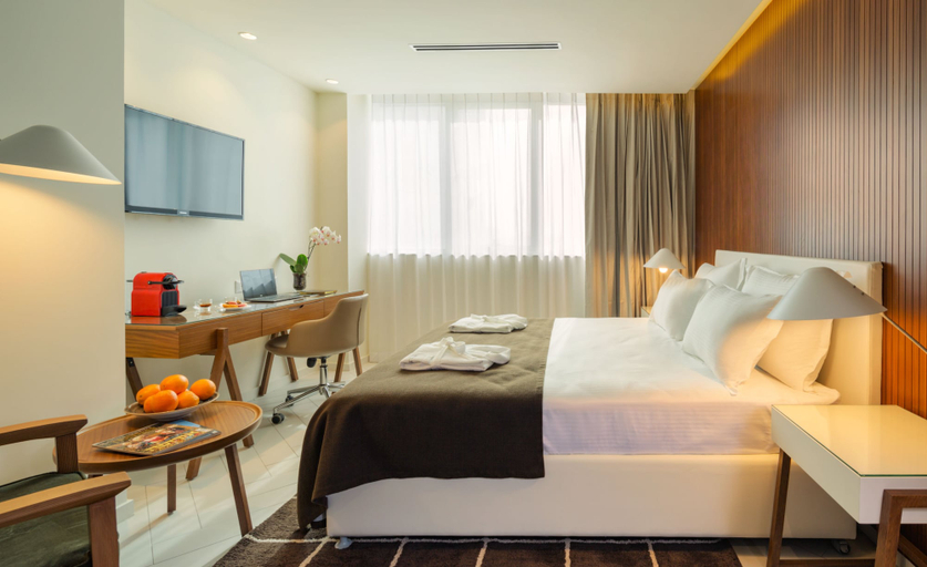 Bedroom 4, Prima Millennium