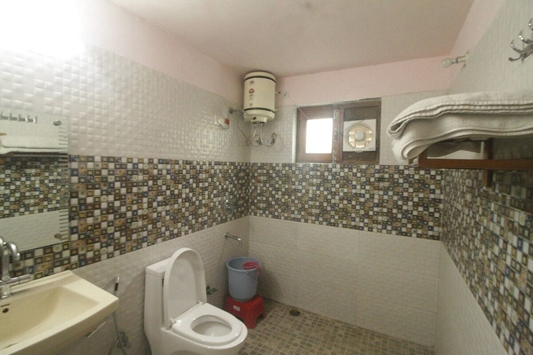 Bathroom 4, Birders Den Eco Resort, Nainital