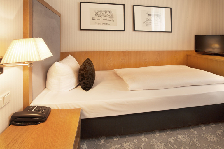 Bedroom 4, Townhouse Hotel, Frankfurt am Main