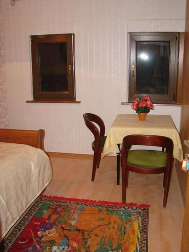 Bedroom 2, Gästehaus Alexanna, Baden-Baden