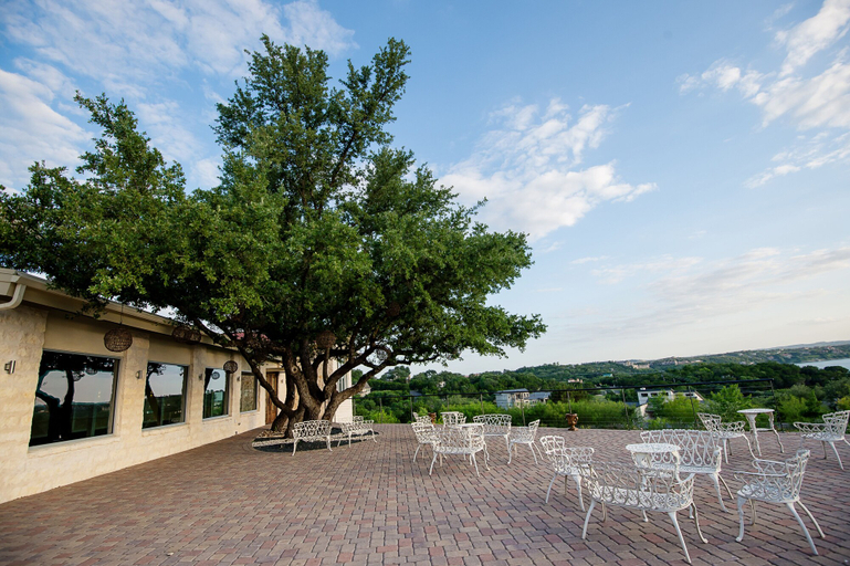 Exterior & Views 2, Vintage Villas Hotel & Events, Travis