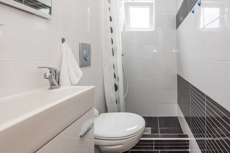 Bathroom 3, Apartments Ivanusevic, Vir