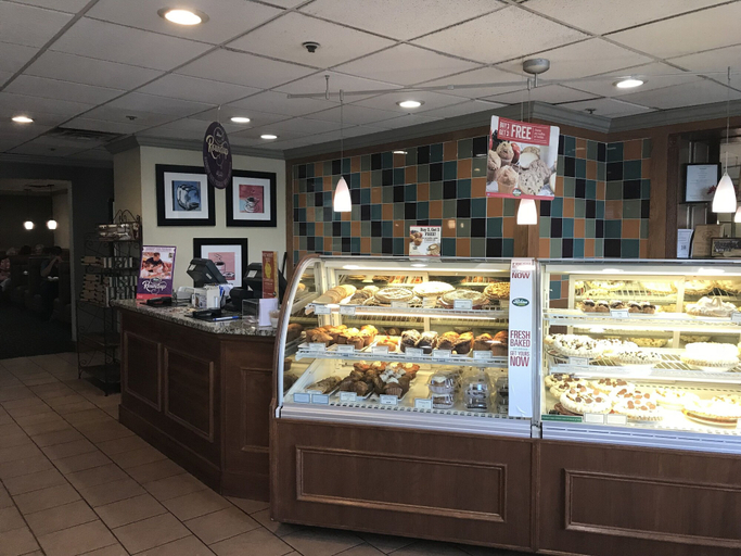 Food & Drinks 5, Clarion Inn & Suites Cortland - University Area, Cortland
