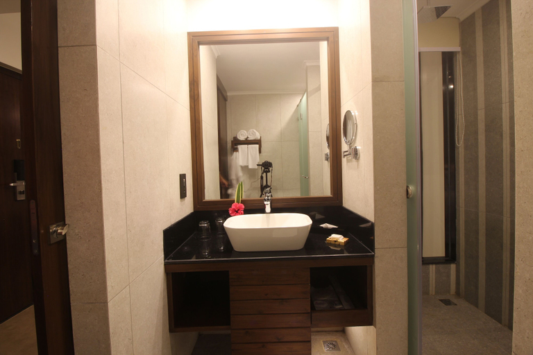 Bathroom 5, Regenta Jungle Resort Kabini Springs, Mysore