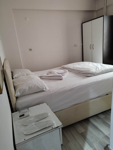 Bedroom 4, Otel Orkun, Konak