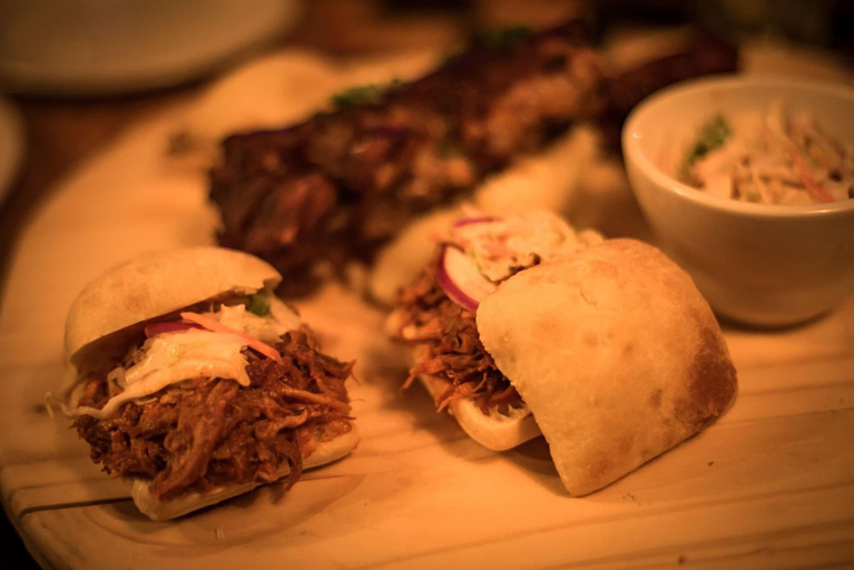 Food & Drinks 5, Winston Lodge, Columbia-Shuswap