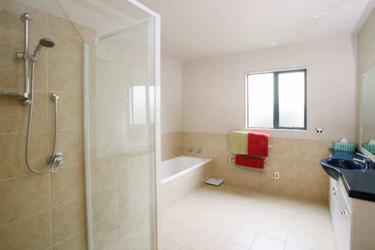 Bathroom, Meadowbrook Place, Queenstown-Lakes