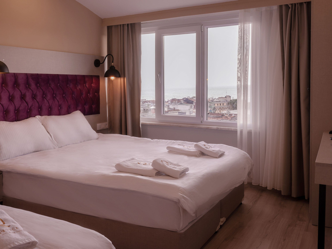 Bedroom 5, The Lola Hotel, Fatih