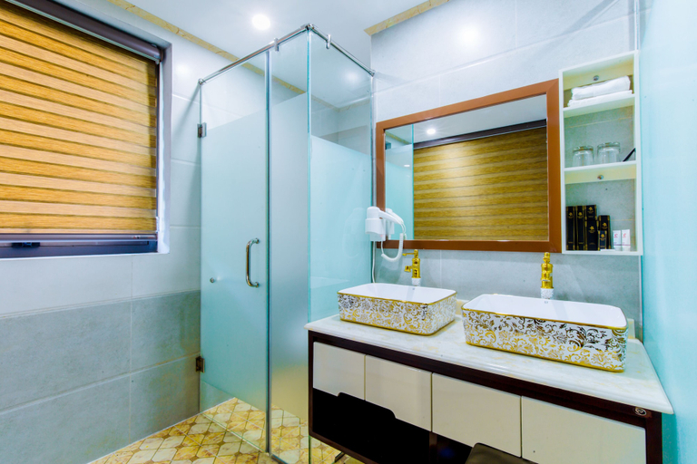 Bathroom 5, Sakura Hotel, Hòa Bình