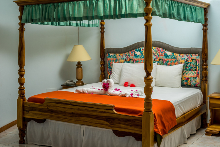 Bedroom 2, Holiday Haven Resort & Banquet Hall