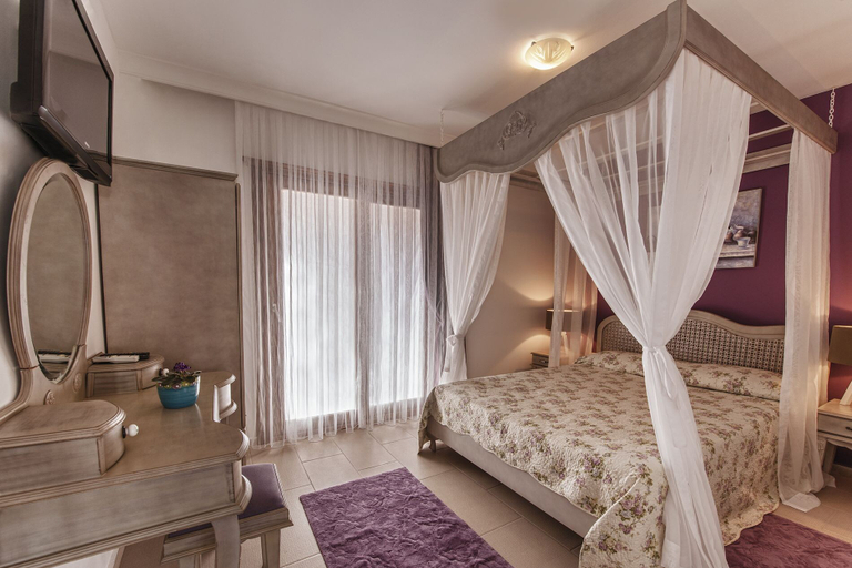 Bedroom 3, Nea Garden Hotel, Çeşme