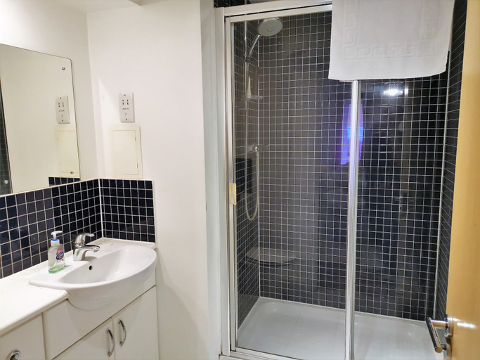 Bathroom 4, BookedUK - Home from Home Apartment, Hertfordshire