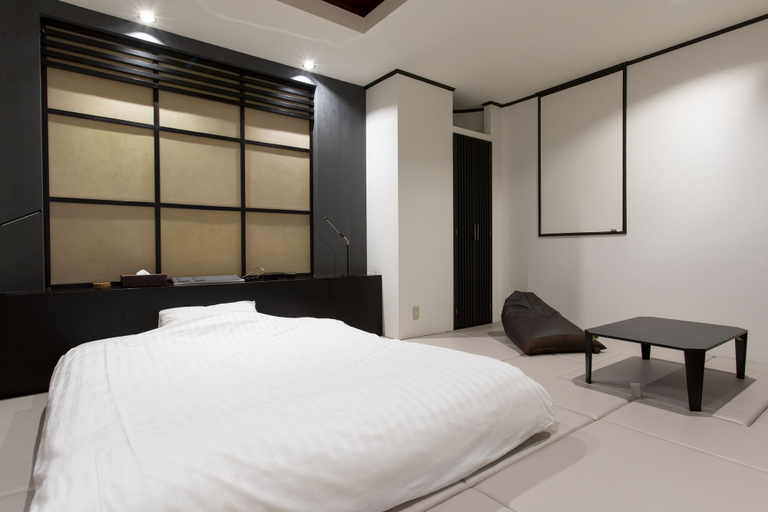 Bedroom 3, The Manga Hotel Togo, Tōgō