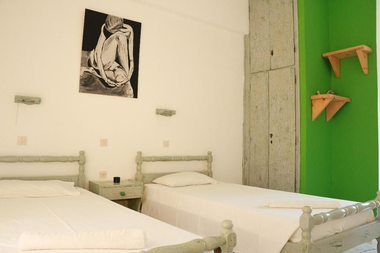 Bedroom 2, Gongis Studios, Ionian Islands