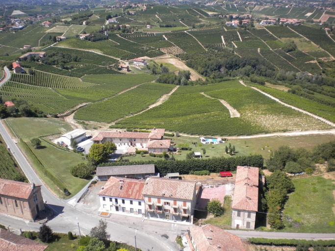 Exterior & Views 2, Agriturismo La Casa In Collina, Asti