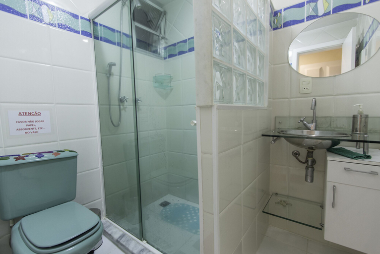 Bathroom, LineRio Copacabana Luxury Residence 161, Rio de Janeiro