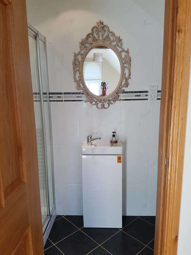 Bathroom 4, Kilcreeny Lodge, Lisburn and Castlereagh